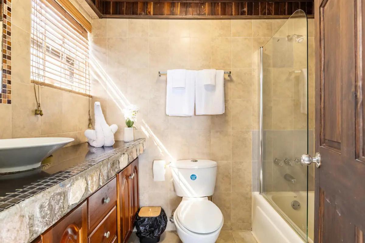 Water Lovers Paradise! Ocho Rios Exterior photo